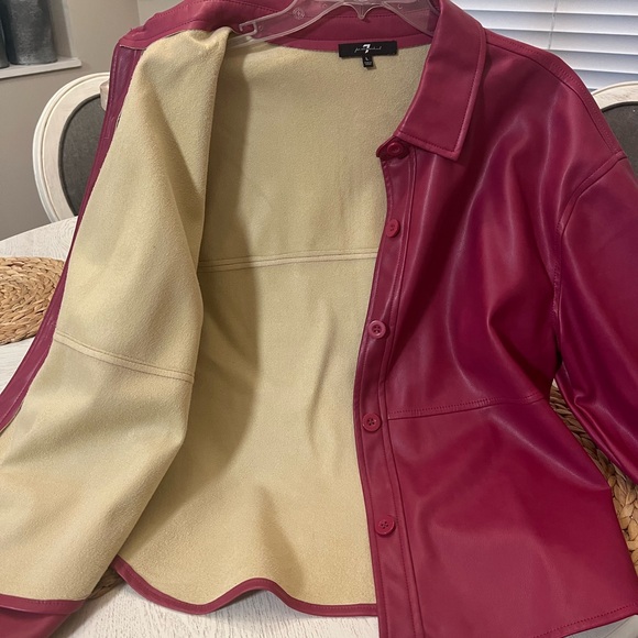Fuschia, faux leather jacket. Beautiful stitching! Size large - Picture 4 of 4